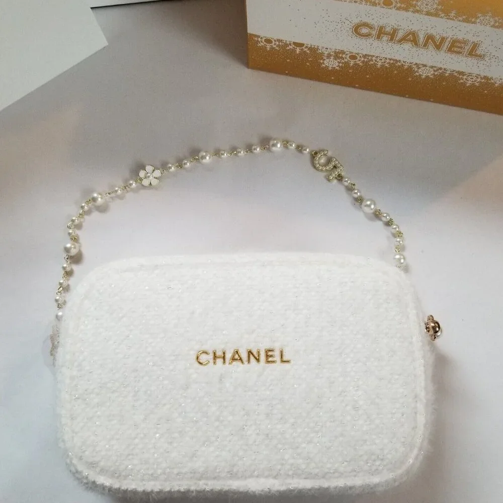 CHANEL Winter White Gold Makeup Bag Pouch 2024 Holiday Limited Edition NIB - Picture 3 of 10
